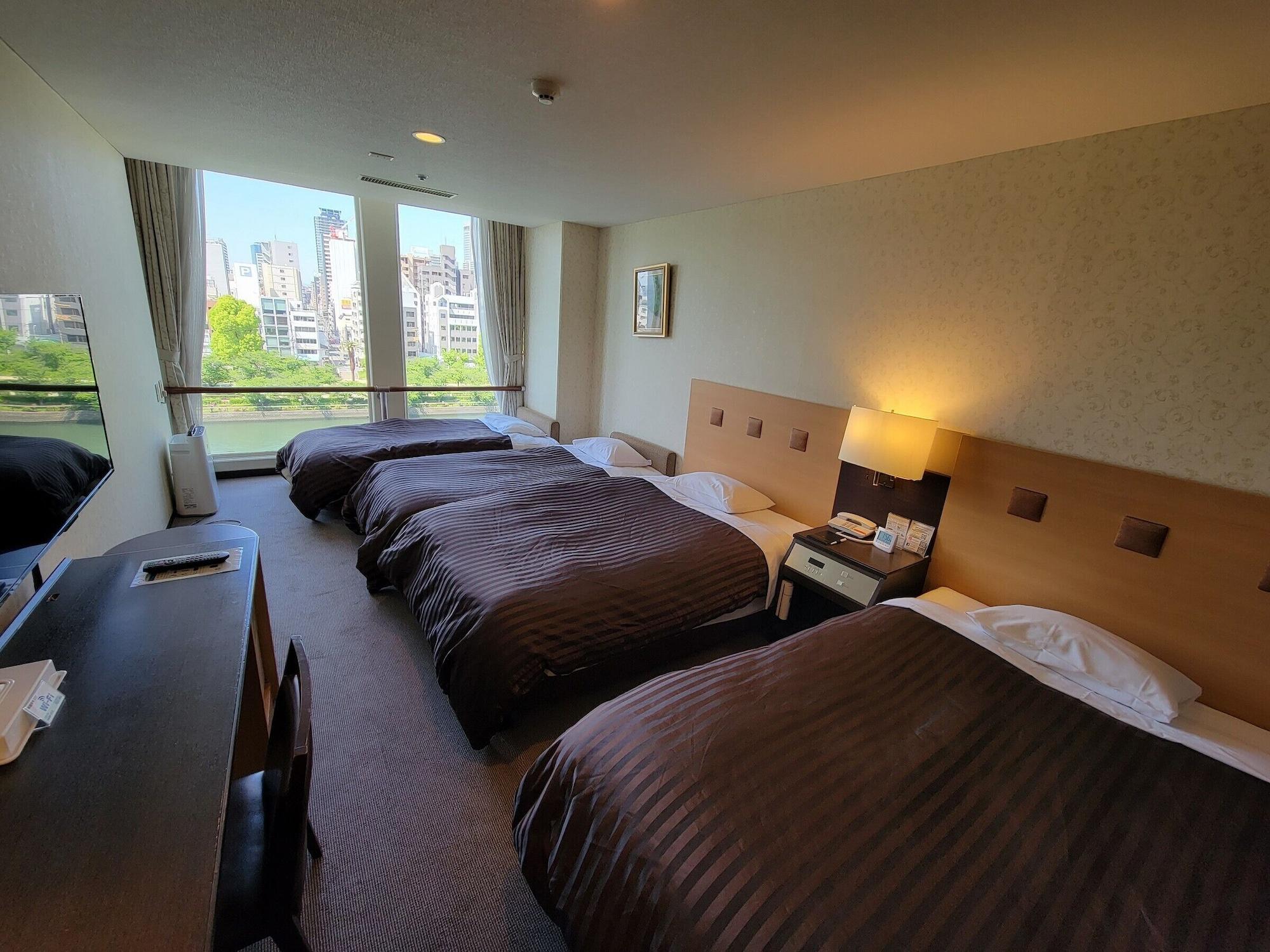 Hotel Osaka Castle Exterior photo